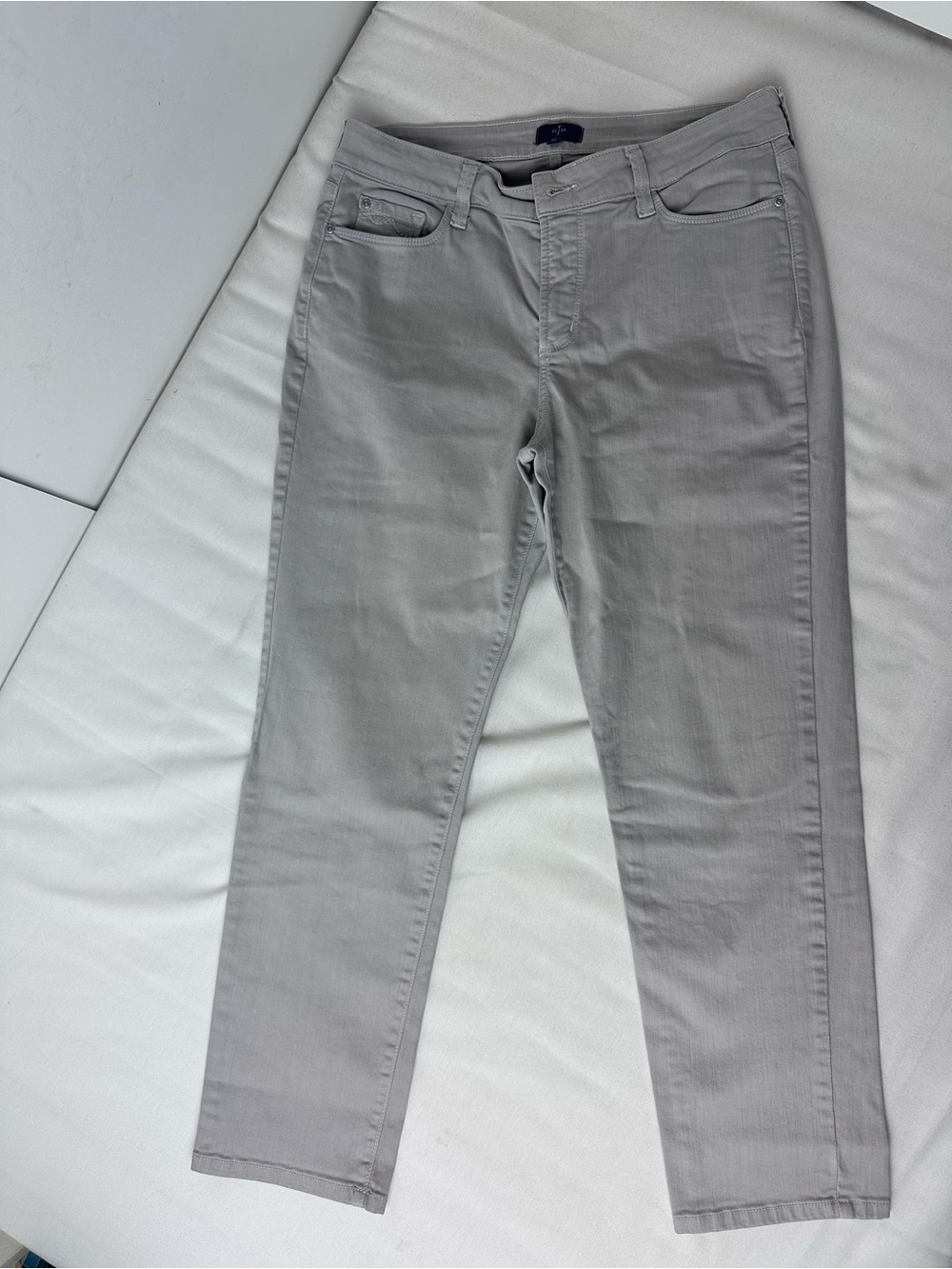 Women's NYDJ Crop Jeans Gray Lift Tuck Technology Stretch Gray Size 12